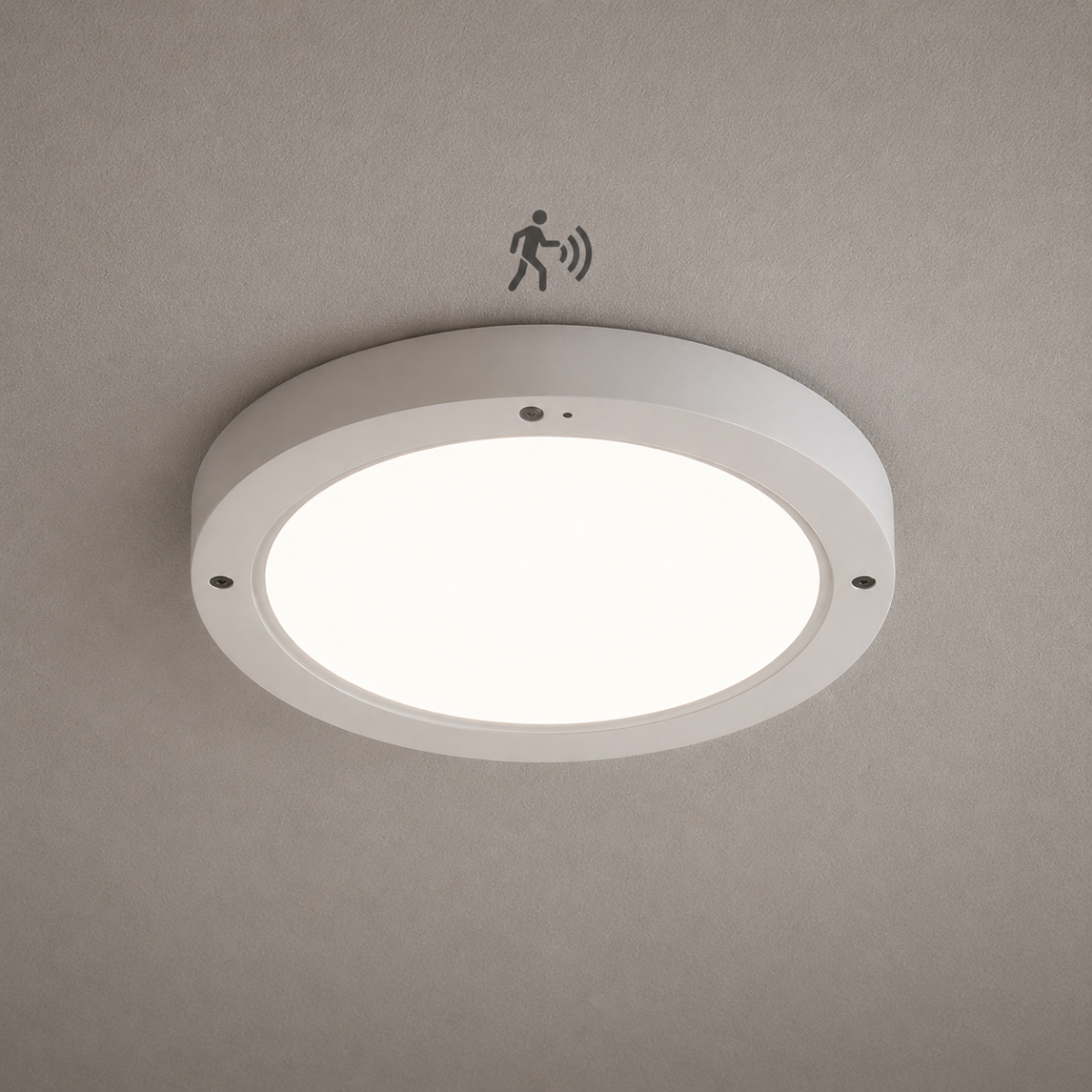 Panel LED avec détecteur installé au plafond avec lumière blanche