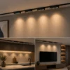 Spots LED pour rail magnétique installés dans un intérieur moderne avec lumière chaude
