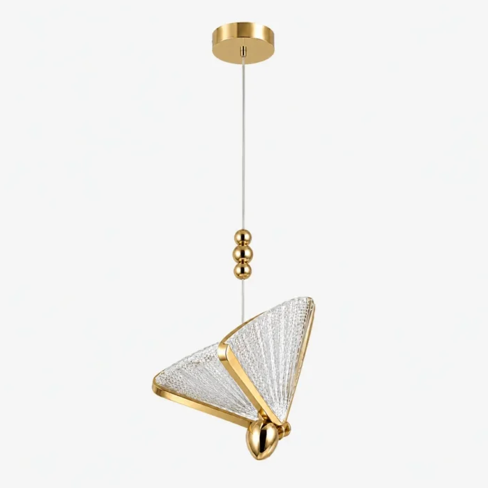 Suspension papillon dorée effet cristal avec design décoratif chic