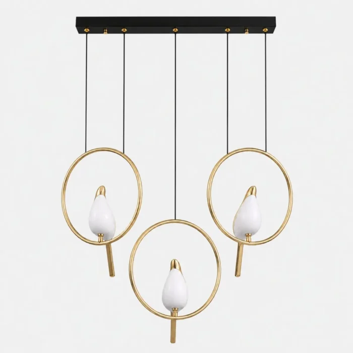 Suspension triple anneaux dorés avec base noire et design moderne