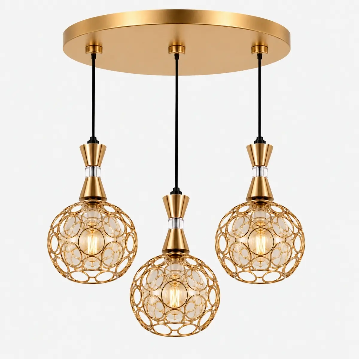 Suspension triple dorée avec trois boules décoratives ajourées